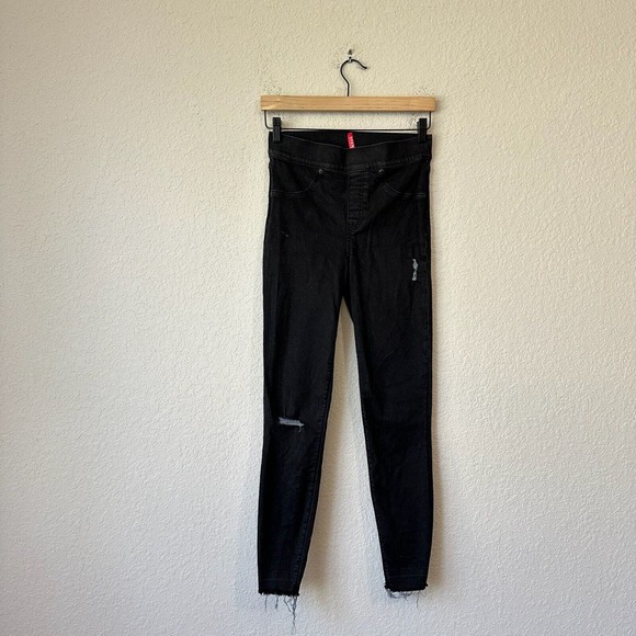 SPANX Distressed Ankle Skinny Jegging Jeans in Vintage Black - Picture 1 of 12